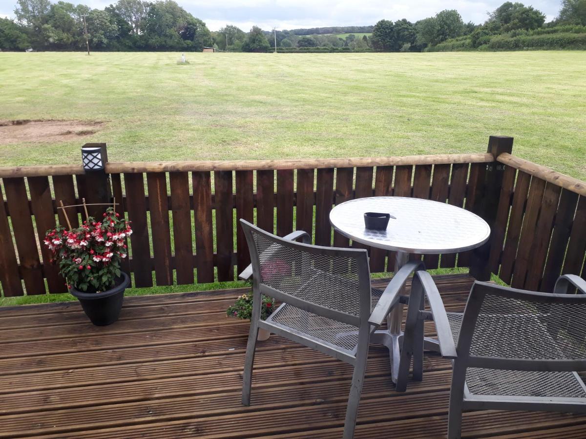 Country Bumpkin - Romantic Couples Stay In Oakhill Cabin Exteriör bild