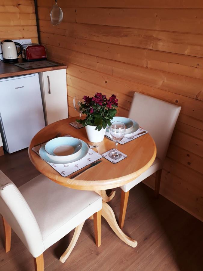 Country Bumpkin - Romantic Couples Stay In Oakhill Cabin Exteriör bild