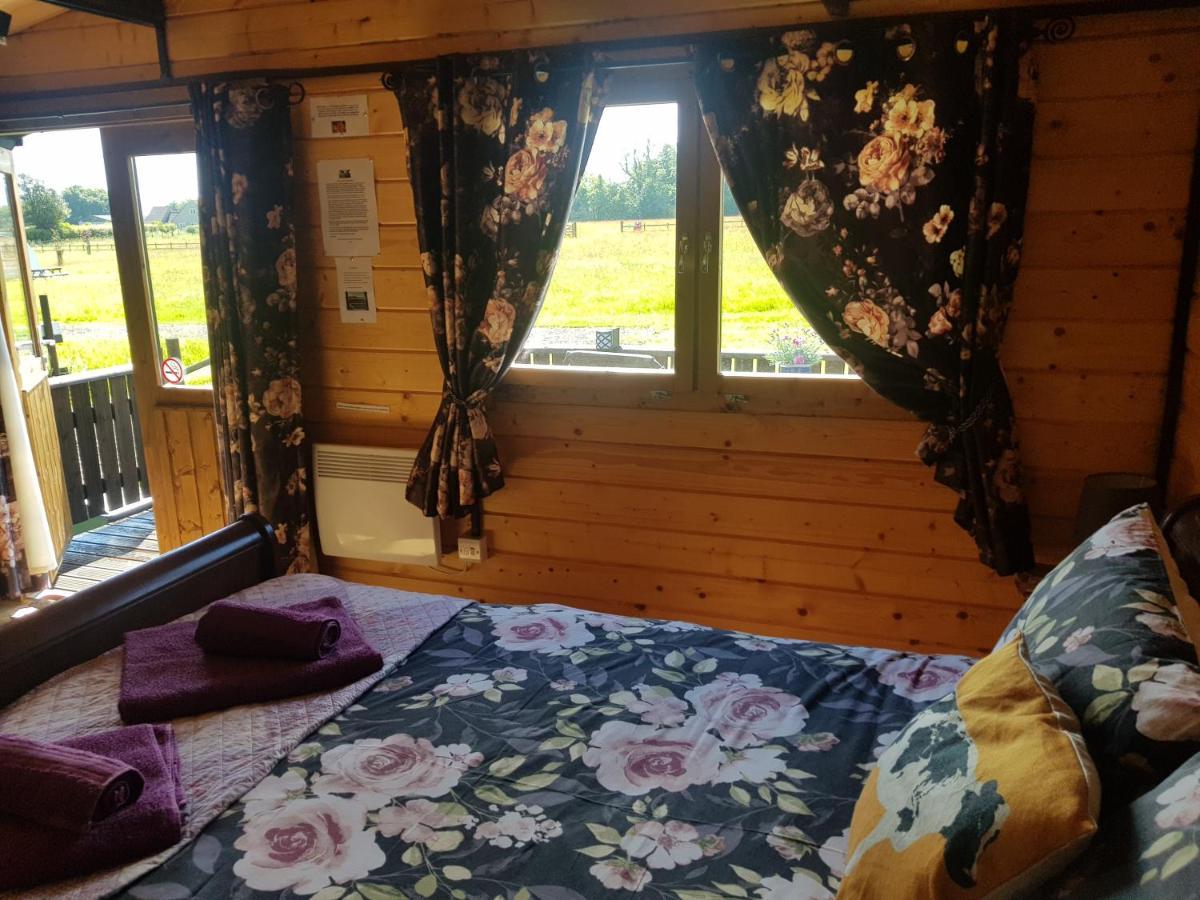 Country Bumpkin - Romantic Couples Stay In Oakhill Cabin Exteriör bild