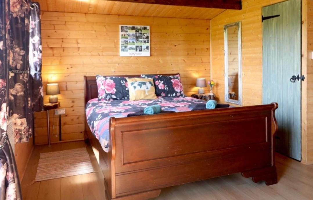 Country Bumpkin - Romantic Couples Stay In Oakhill Cabin Exteriör bild